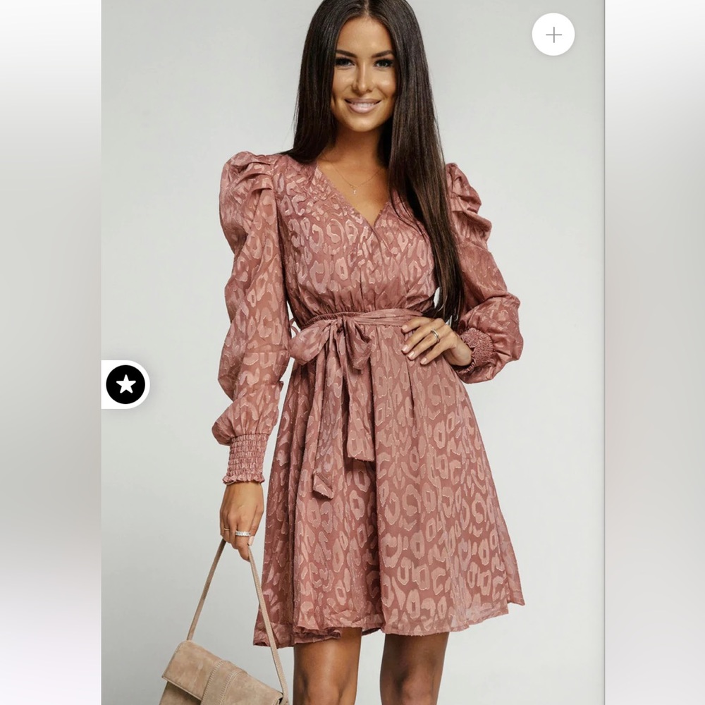 LEOPARD BELTED PUFF SLEEVE V-NECK DRESS